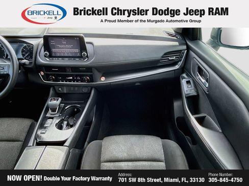 Used 2024 Nissan Rogue SV FWD image 18