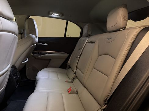Used 2021 Cadillac XT4 Luxury FWD image 25
