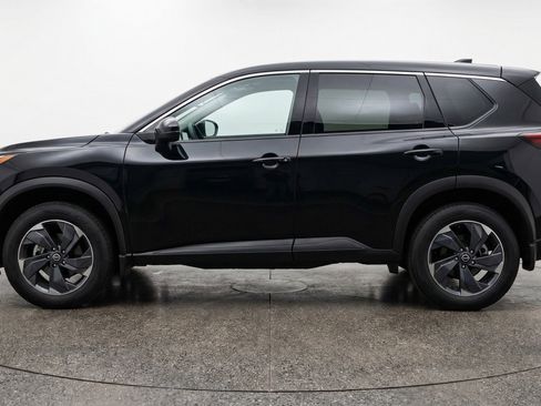 Used 2025 Nissan Rogue SV image 5
