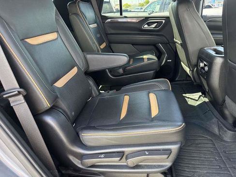 Used 2022 GMC Yukon AT4 w/ Technology Package AWD/4WD image 12