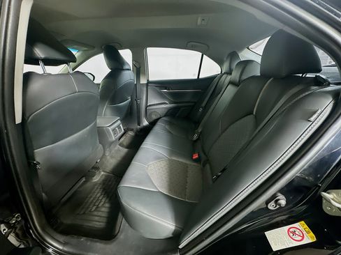 Used 2018 Toyota Camry XSE FWD image 27