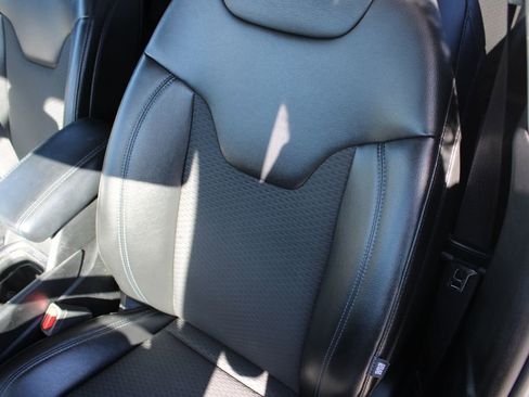 Used 2022 Jeep Compass Latitude image 16