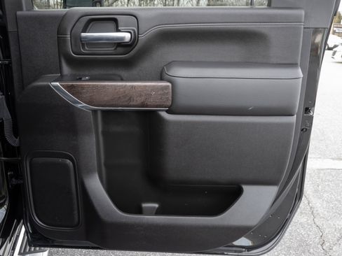 Used 2023 GMC Sierra 2500 Denali w/ Denali Ultimate Package image 30