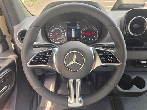 New 2026 Mercedes-Benz Sprinter 2500 image 38