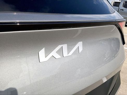 Used 2023 Kia Sportage LX FWD image 28