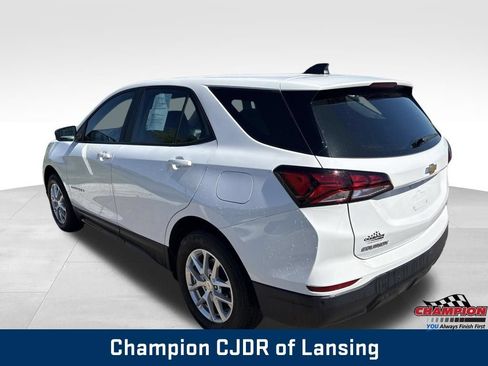 Used 2023 Chevrolet Equinox LS AWD/4WD image 5