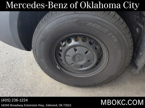 Used 2025 Mercedes-Benz Sprinter 2500 image 8