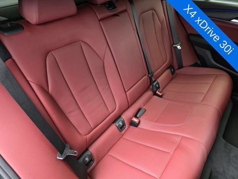 Used 2024 BMW X4 xDrive30i w/ M Sport Package AWD/4WD image 25
