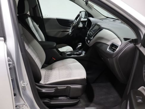 Used 2022 Chevrolet Equinox LT w/ LPO, Floor Liner Package image 23