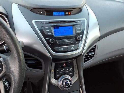 Used 2013 Hyundai Elantra GLS w/ Preferred Pkg image 21