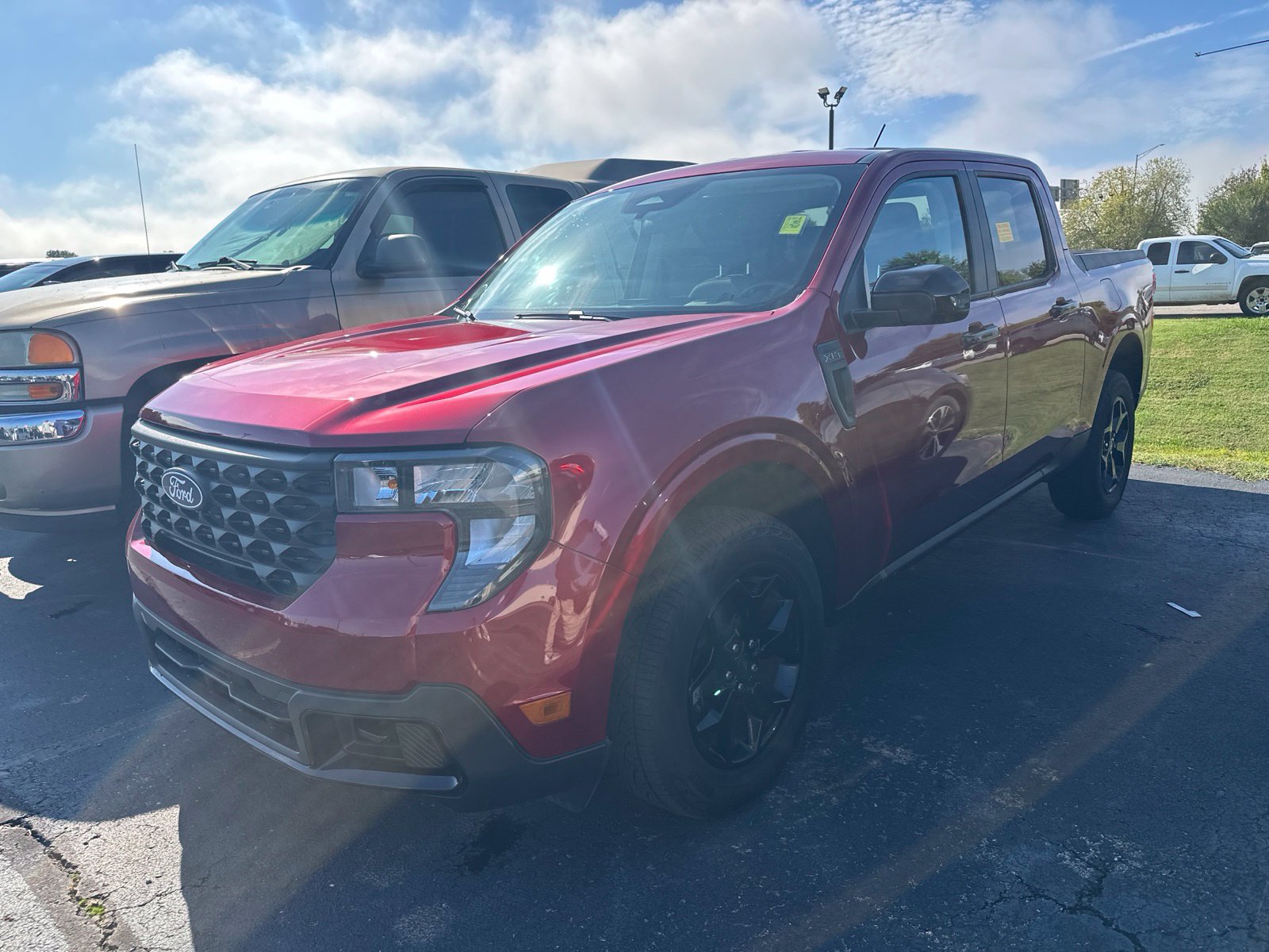 Used 2025 Ford Maverick XLT w/ XLT Luxury Package AWD/4WD image 1