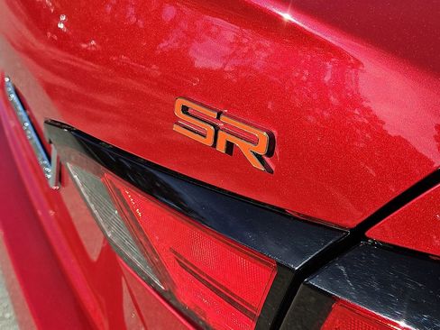 Used 2024 Nissan Altima 2.5 SR image 7