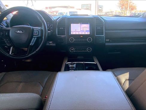 Used 2019 Ford Expedition Limited image 15