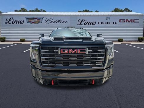 Used 2024 GMC Sierra 2500 AT4 w/ AT4 Premium Plus Package AWD/4WD image 9