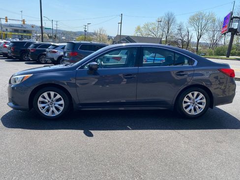Used 2017 Subaru Legacy 2.5i Premium image 6