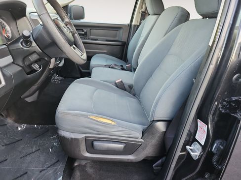 Used 2017 RAM 1500 Express AWD/4WD image 9