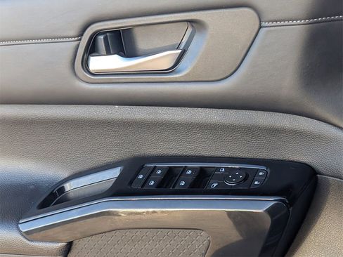 Certified 2022 Nissan Pathfinder SV image 24