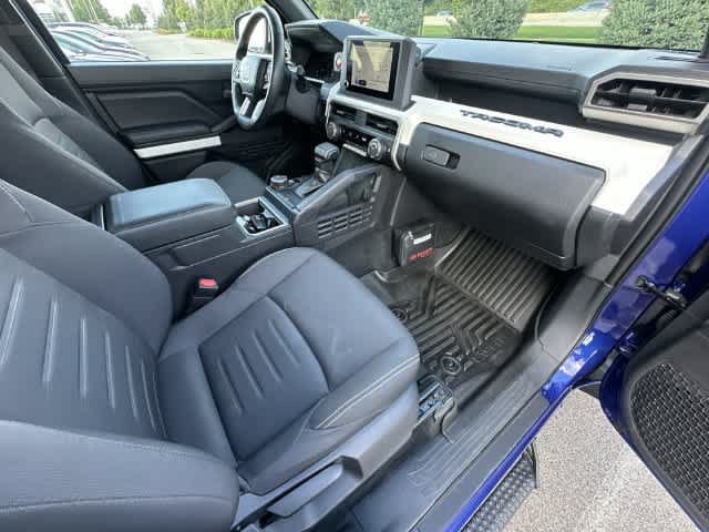 Used 2024 Toyota Tacoma TRD Off-Road AWD/4WD image 23