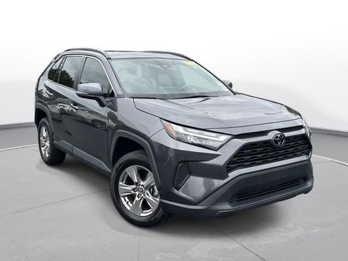 Used 2023 Toyota RAV4 XLE w/ Convenience Package FWD image 4
