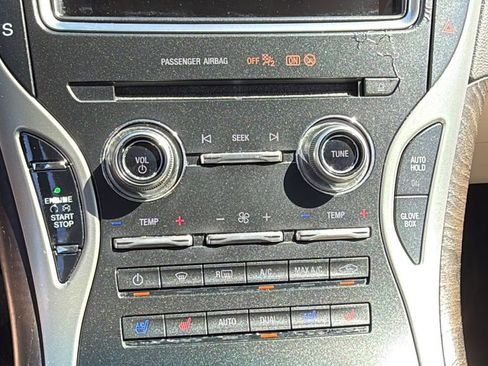 Used 2017 Lincoln MKX Reserve image 26