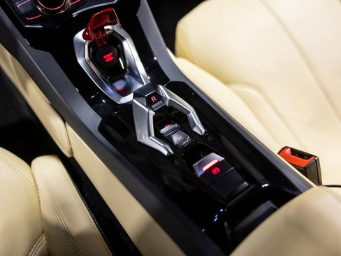 Used 2016 Lamborghini Huracan LP 610-4 image 41