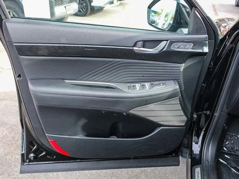 Used 2023 Hyundai Palisade Calligraphy image 23