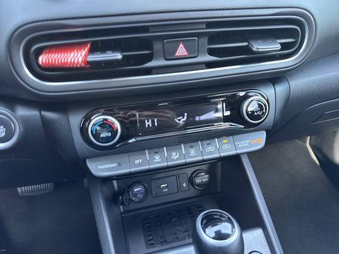 Used 2023 Hyundai Kona SEL w/ Convenience Package image 34