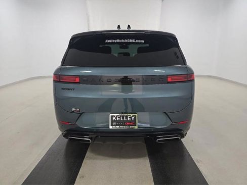 Used 2024 Land Rover Range Rover Sport Dynamic SE AWD/4WD image 6