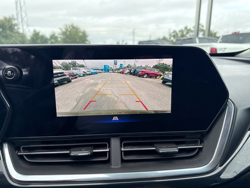 Used 2024 Chevrolet Trax ACTIV w/ Sunroof Package FWD image 20