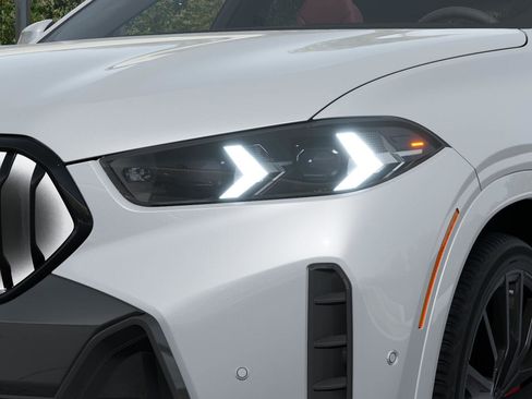 New 2026 BMW X6 xDrive40i image 6