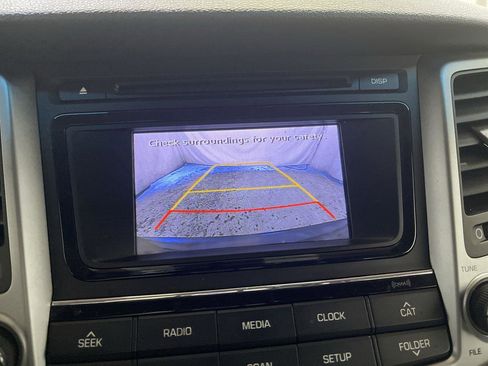 Used 2016 Hyundai Tucson Sport image 17