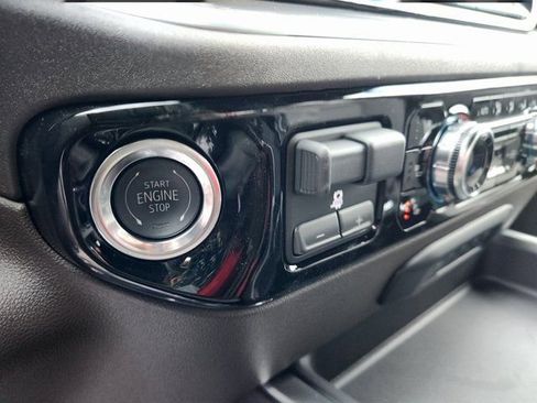 New 2026 GMC Sierra 3500 SLT AWD/4WD image 16