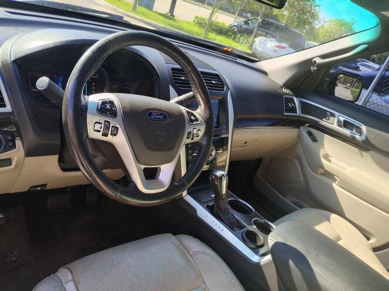 Used 2013 Ford Explorer Limited FWD image 11