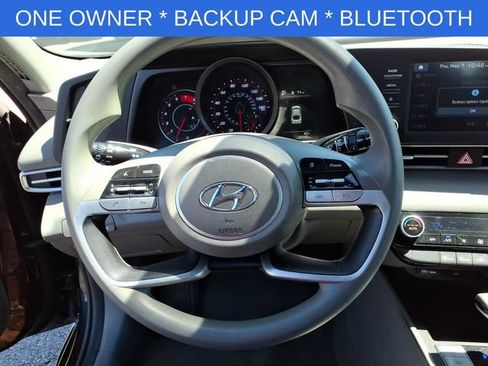 Used 2023 Hyundai Elantra SEL w/ Cargo Package FWD image 17
