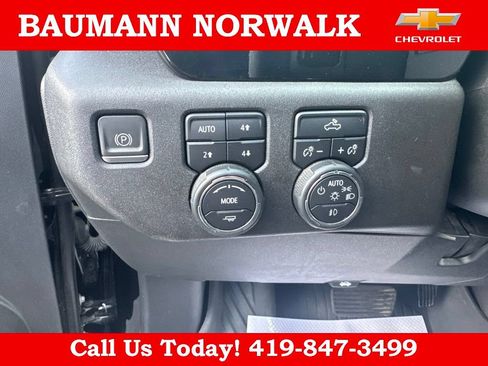 Used 2023 Chevrolet Silverado 1500 RST AWD/4WD image 19