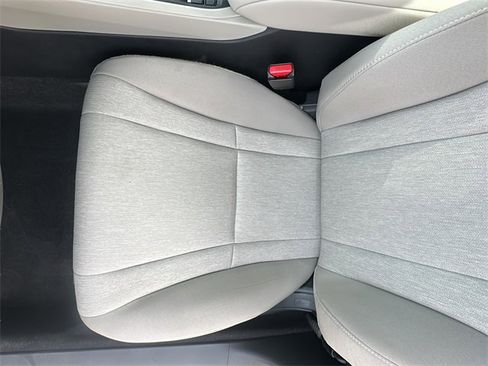 Certified 2025 Honda Accord LX image 13