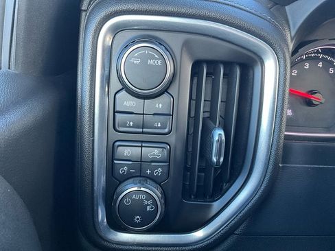 Used 2020 Chevrolet Silverado 1500 LT Trail Boss w/ Midnight Edition image 18