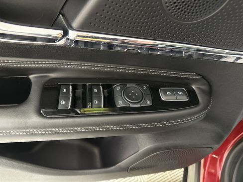 Certified 2024 Lincoln Corsair AWD w/ Equipment Group 101A image 11