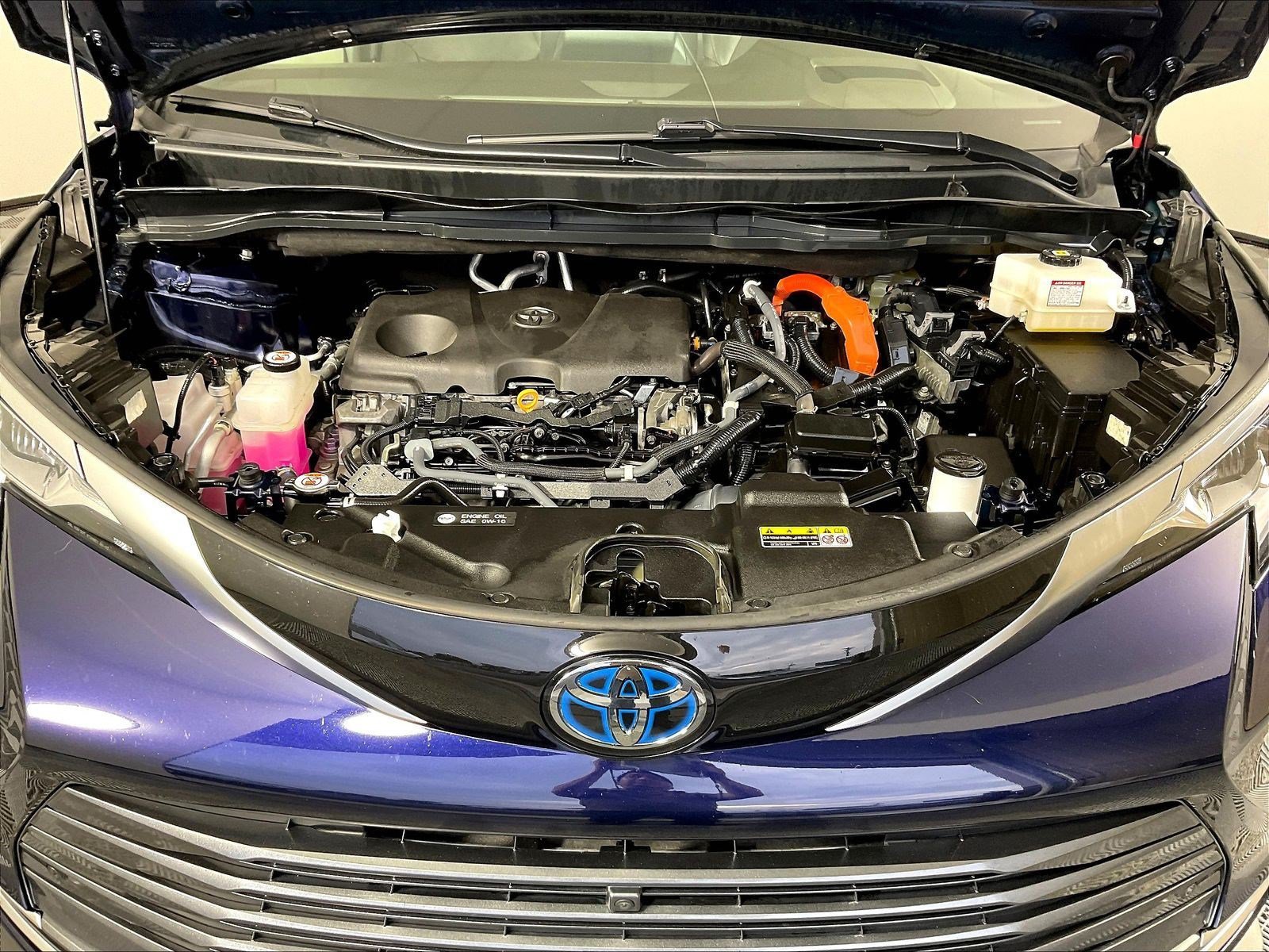 Used 2021 Toyota Sienna Platinum AWD/4WD image 31
