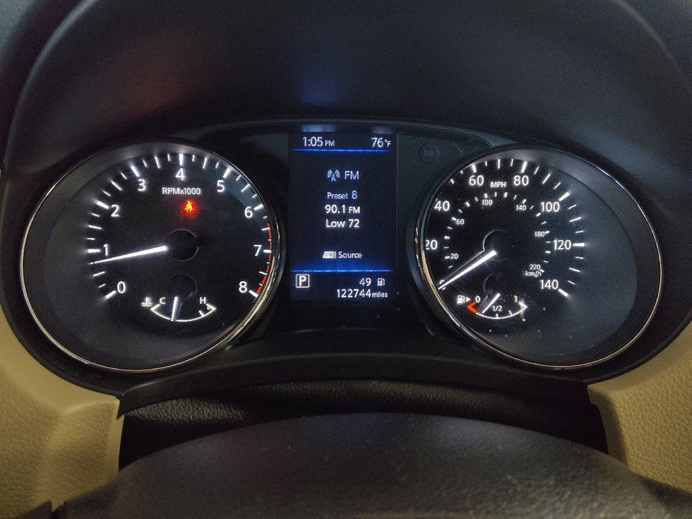 Used 2020 Nissan Rogue SV FWD image 23
