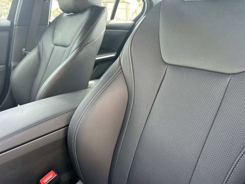 Used 2024 BMW 330i Sedan image 20