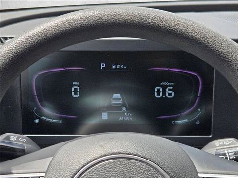 Used 2025 Kia Sportage LX FWD image 8