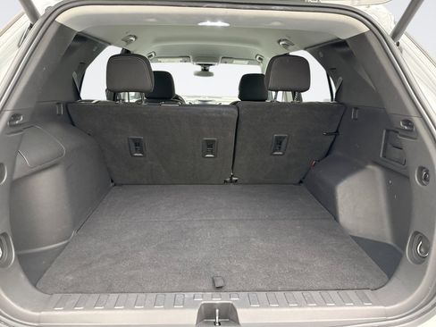 Used 2022 Chevrolet Equinox LT AWD/4WD image 18