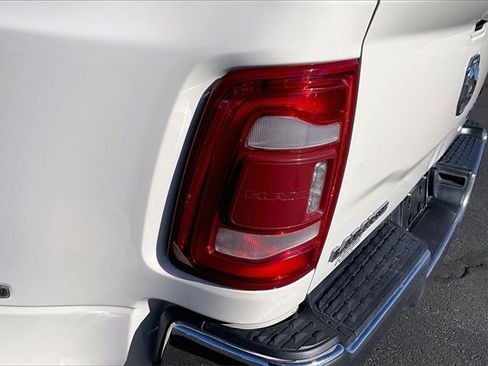 Certified 2022 RAM 3500 Laramie image 33