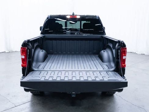 Used 2025 RAM 1500 Big Horn AWD/4WD image 8