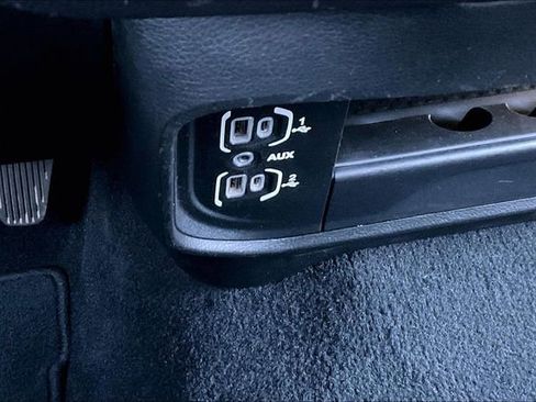 Used 2024 RAM 2500 Big Horn image 24