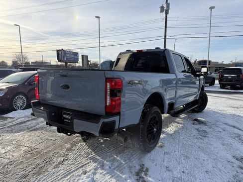 Used 2024 Ford F250 Lariat w/ Black Appearance Package image 6