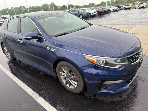 Used 2019 Kia Optima LX FWD image 4