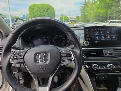 Used 2021 Honda Accord Touring image 20