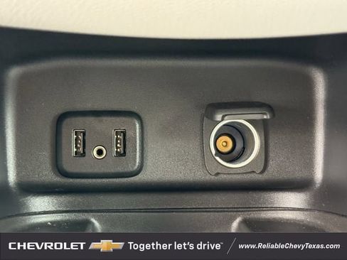 Used 2018 Chevrolet Equinox Premier FWD image 21